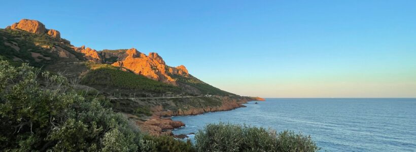 Plages naturistes Cote d'Azur - paysage mediterraneen