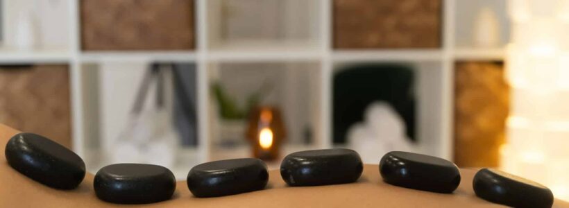 Comparison of naturist vs. traditional massage - image 1